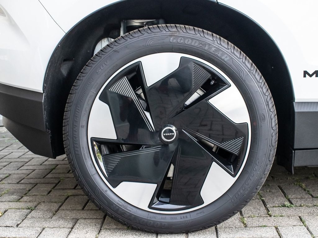 Volvo EX30 2025