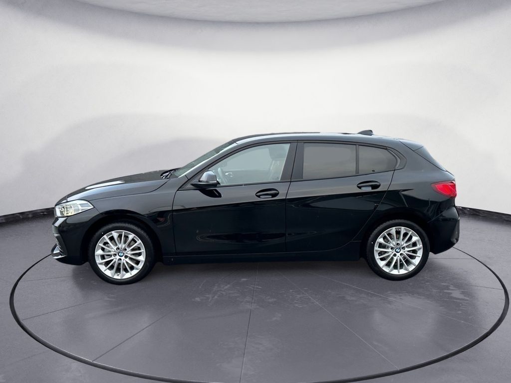 BMW 118 2021
