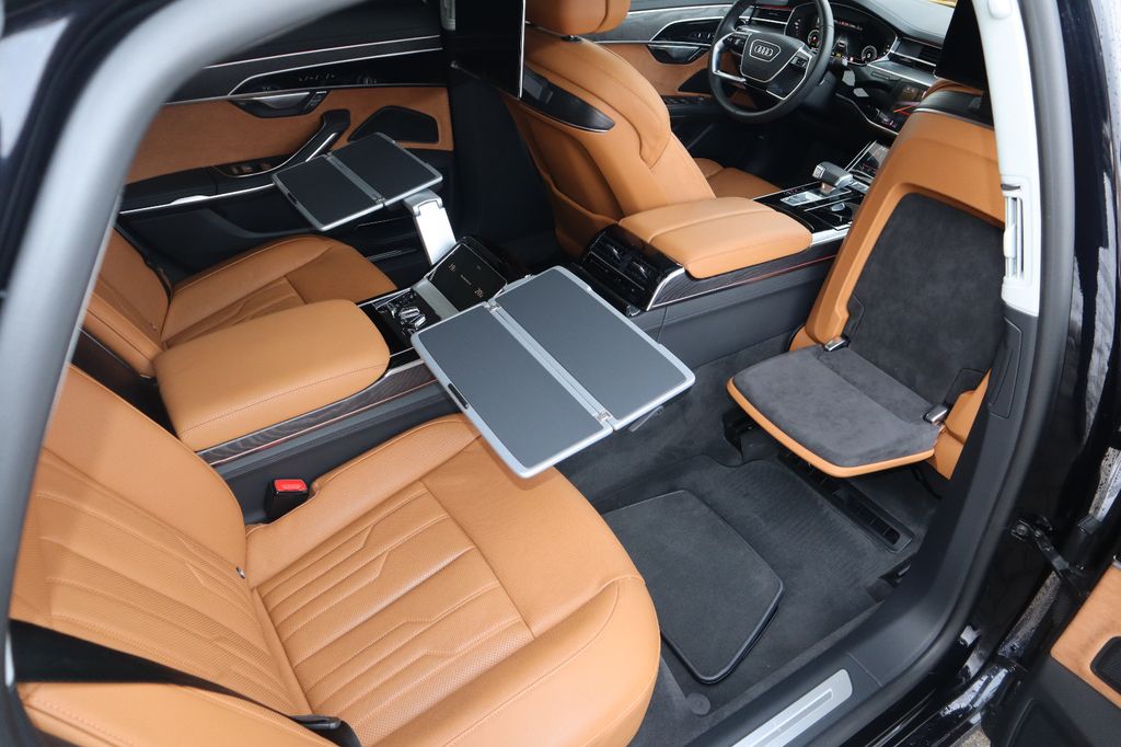 Audi A8 2024