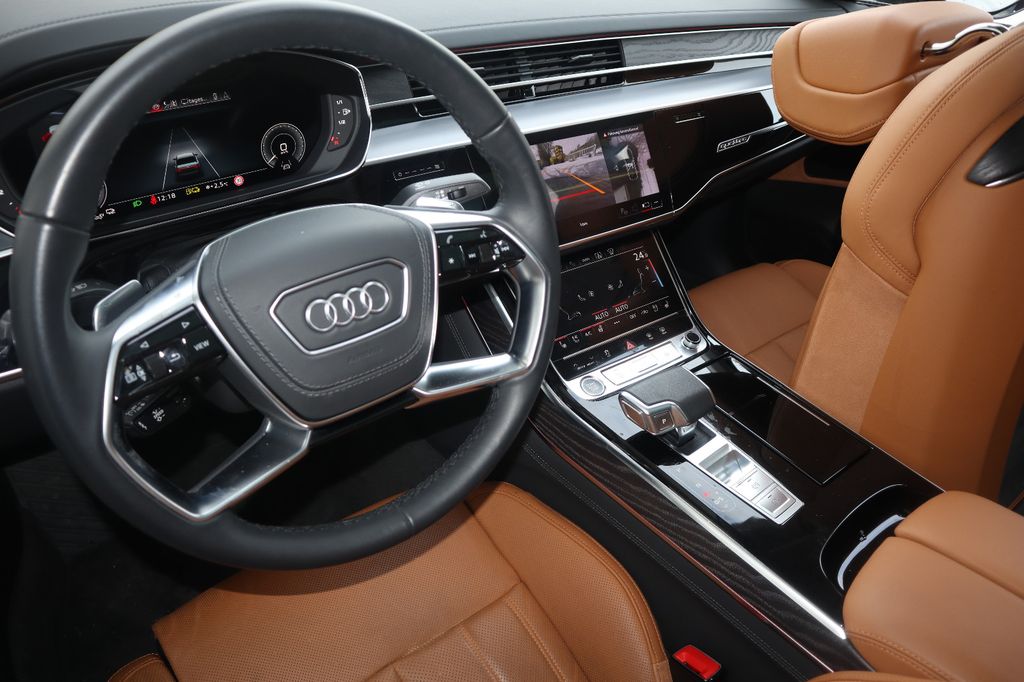 Audi A8 2024
