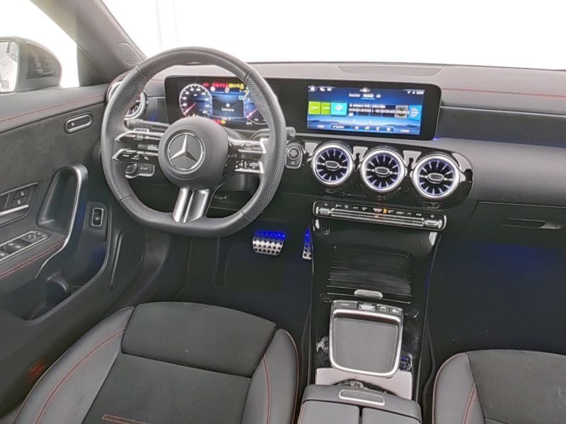 Mercedes-Benz CLA 200 2024