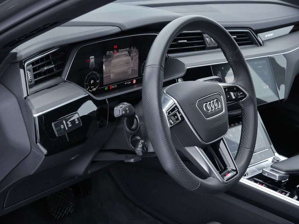 Audi e-tron 2022