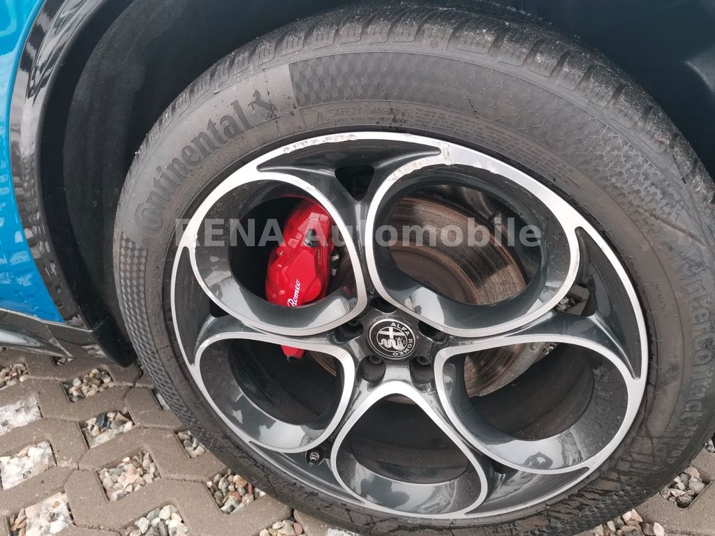 Alfa Romeo Stelvio 2023