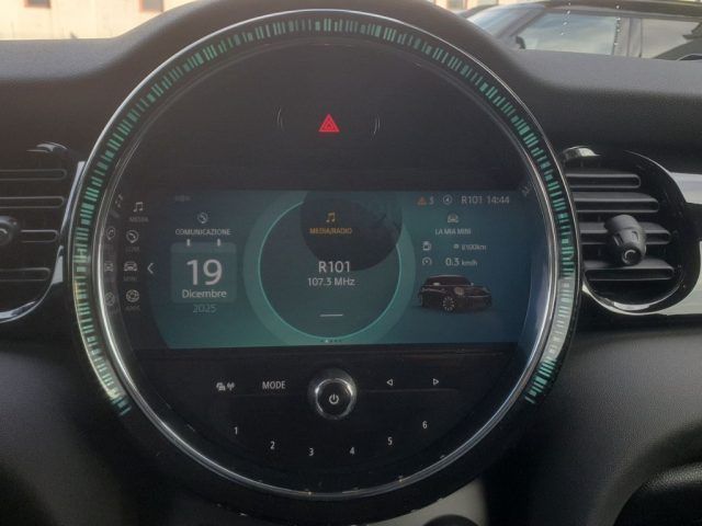 MINI ONE 2021