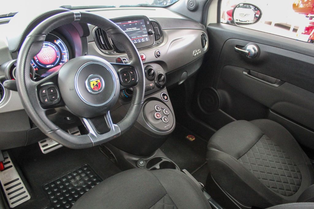 Abarth 595 2023
