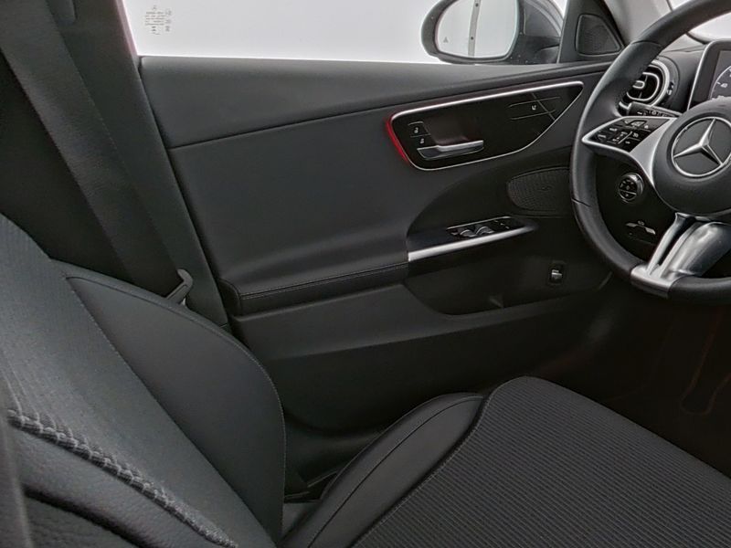Mercedes-Benz C 200 2023