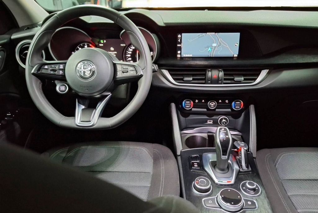 Alfa Romeo Stelvio 2020