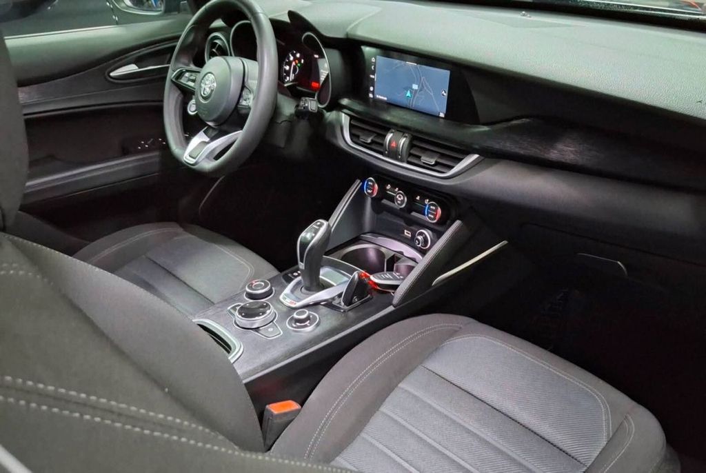 Alfa Romeo Stelvio 2020