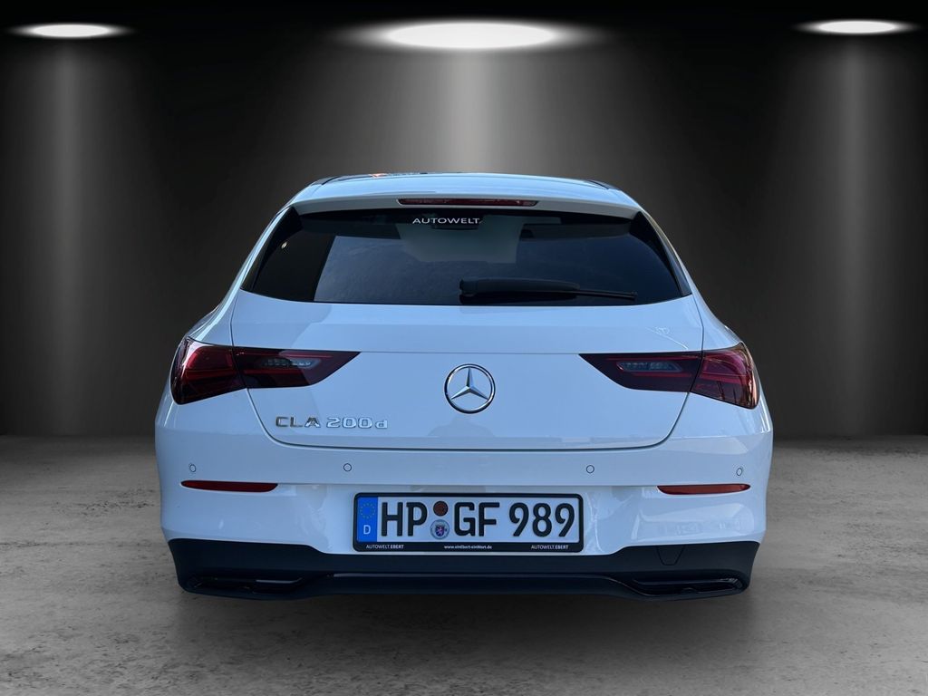 Mercedes-Benz CLA 200 Shooting Brake 2025