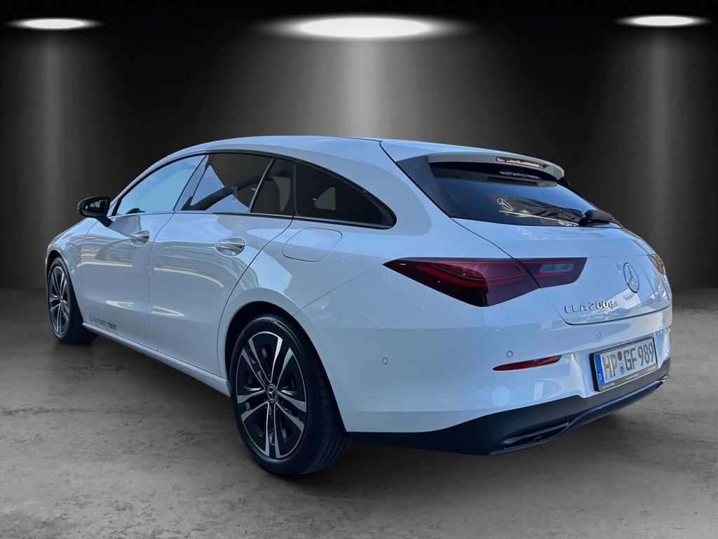 Mercedes-Benz CLA 200 Shooting Brake 2025
