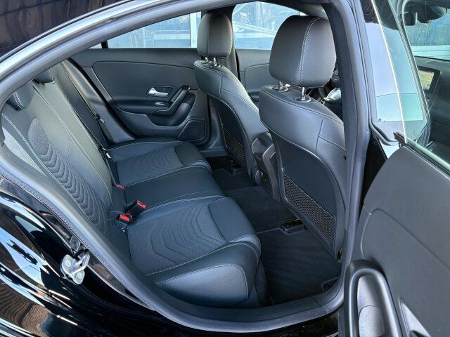 Mercedes-Benz CLA 180 2024