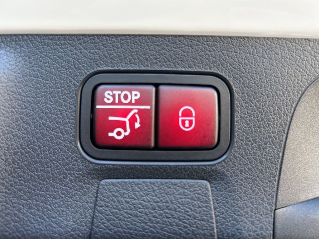 Mercedes-Benz CLA 200 Shooting Brake 2025