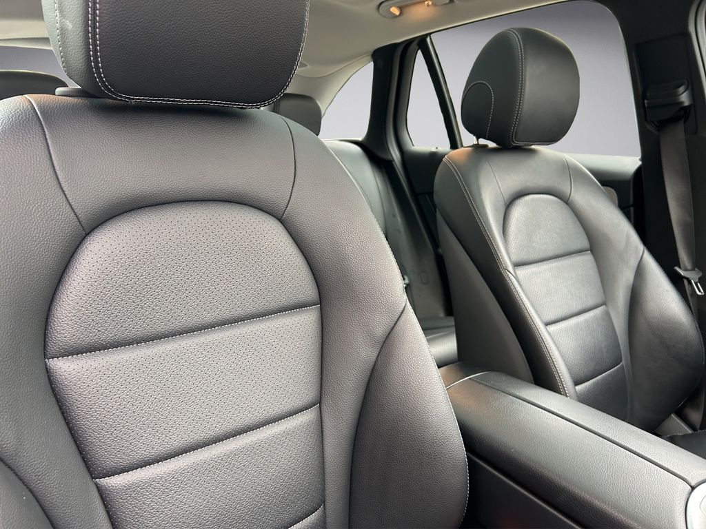 Mercedes-Benz GLC 300 2022