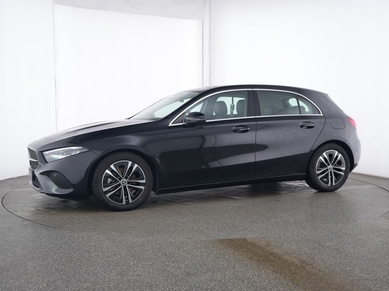 Mercedes-Benz A 180 2024