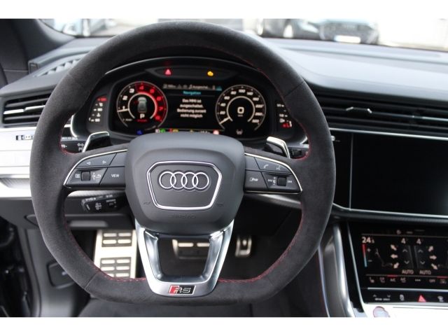Audi RSQ8 2025