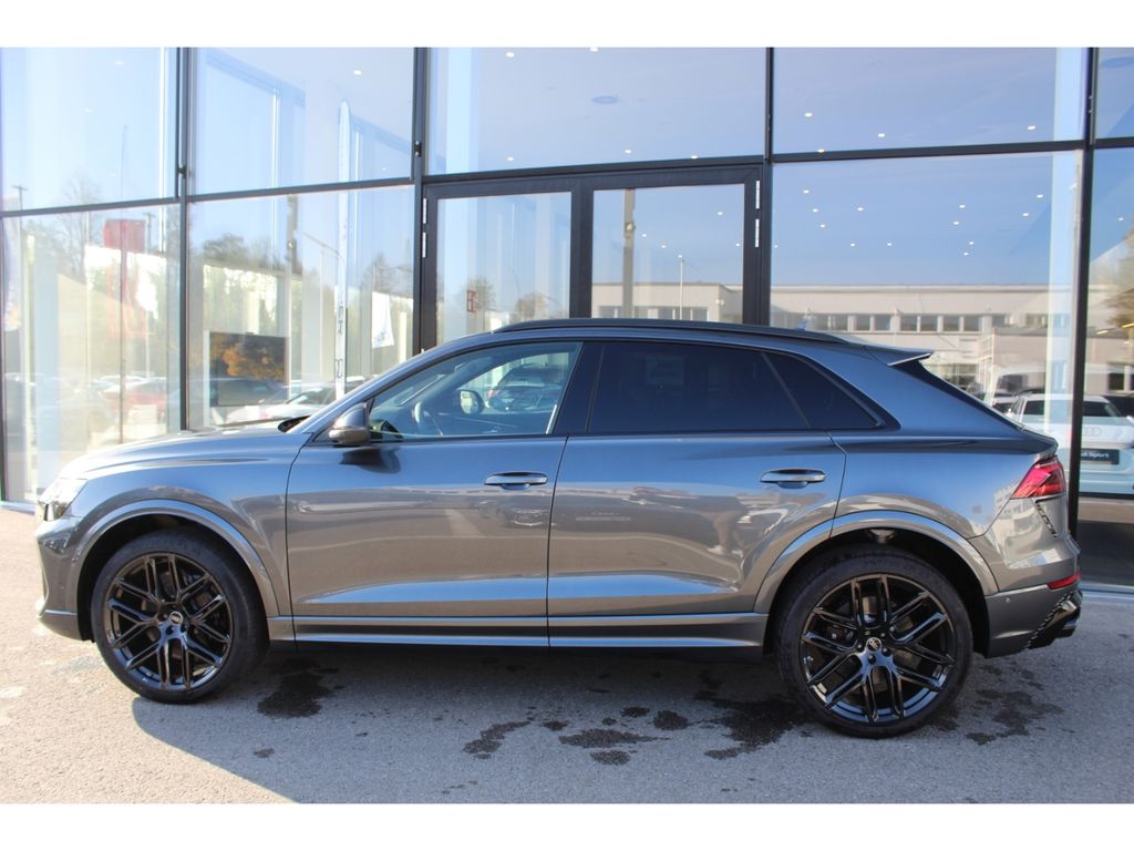 Audi RSQ8 2025