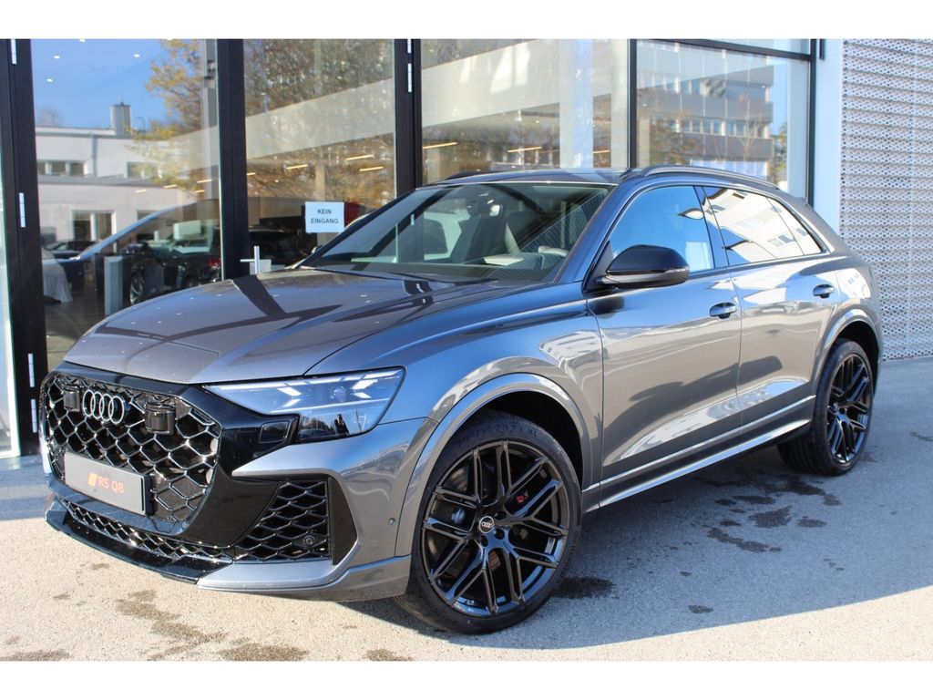 Audi RSQ8 2025