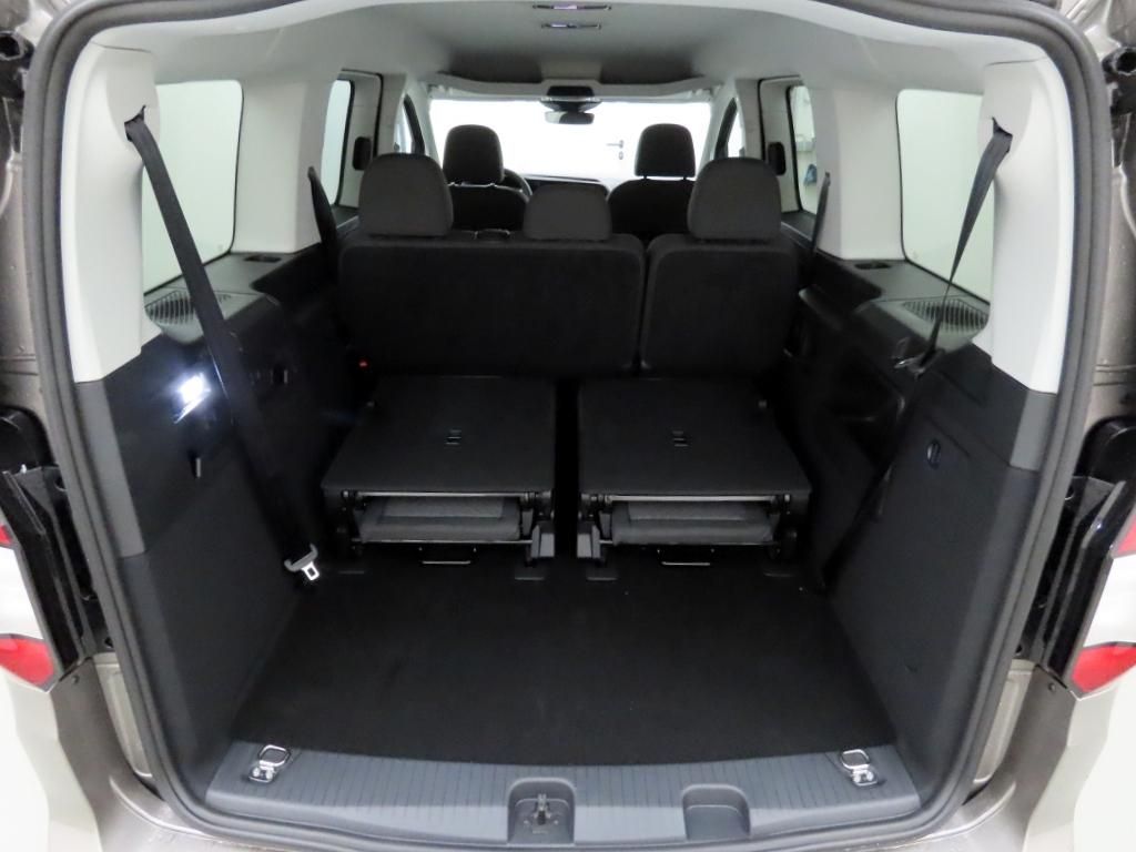 Ford Grand Tourneo 2025