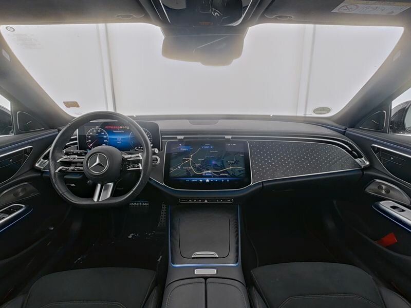 Mercedes-Benz E 300 2024