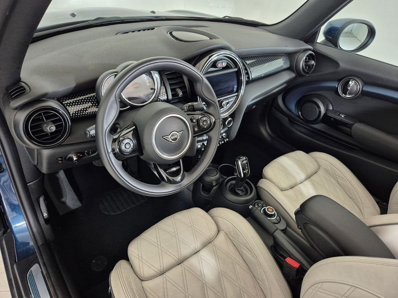 MINI Other 2021