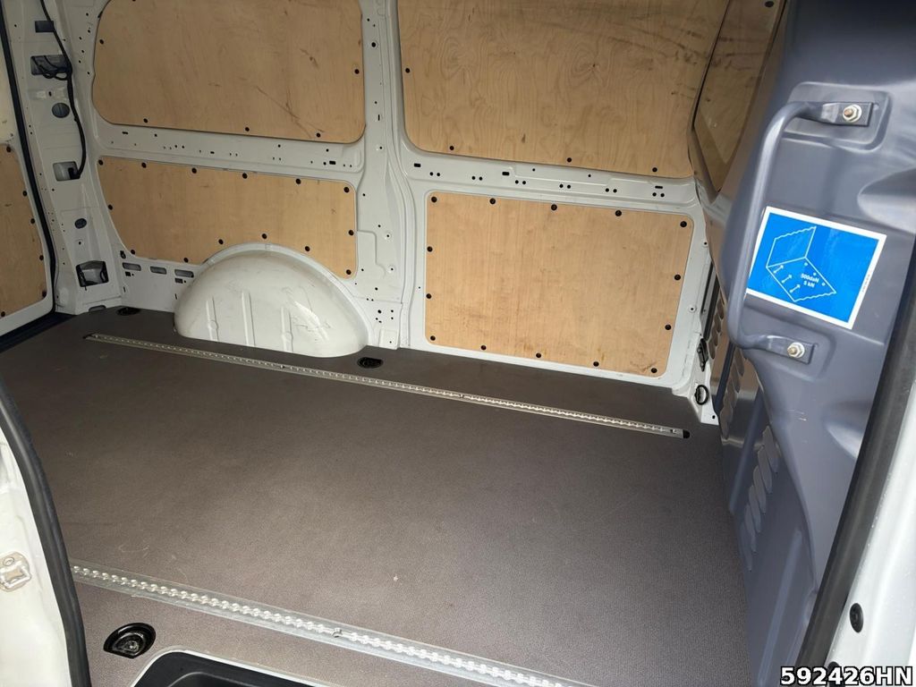 Mercedes-Benz Vito 2024