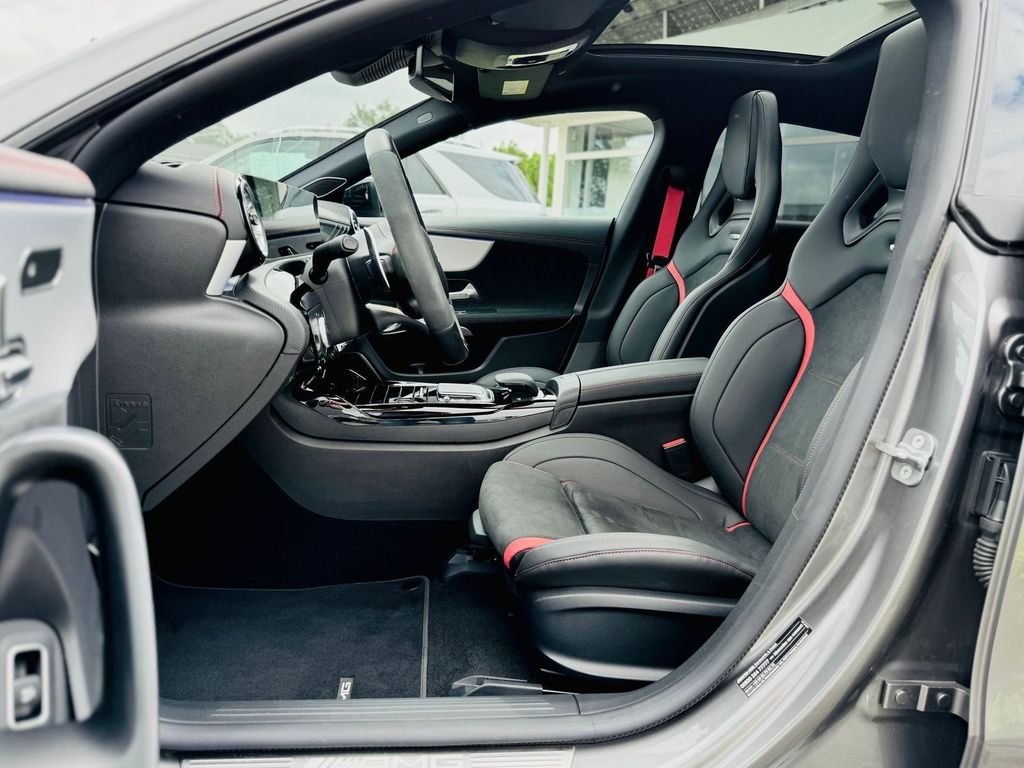Mercedes-Benz CLA 35 AMG 2023