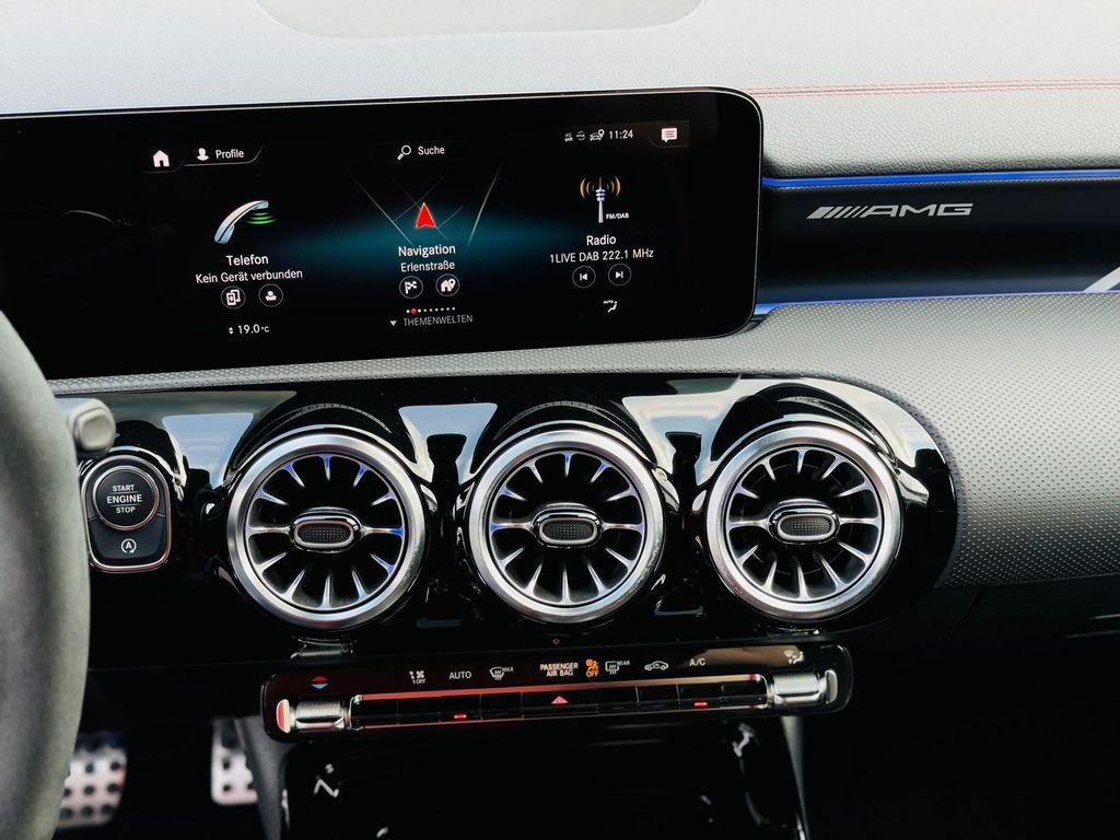 Mercedes-Benz CLA 35 AMG 2023