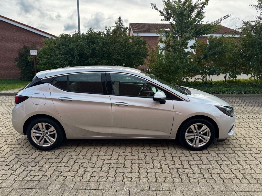 Opel Astra 2020