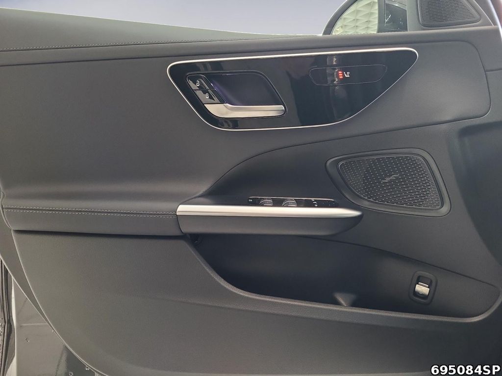 Mercedes-Benz C 300 2025