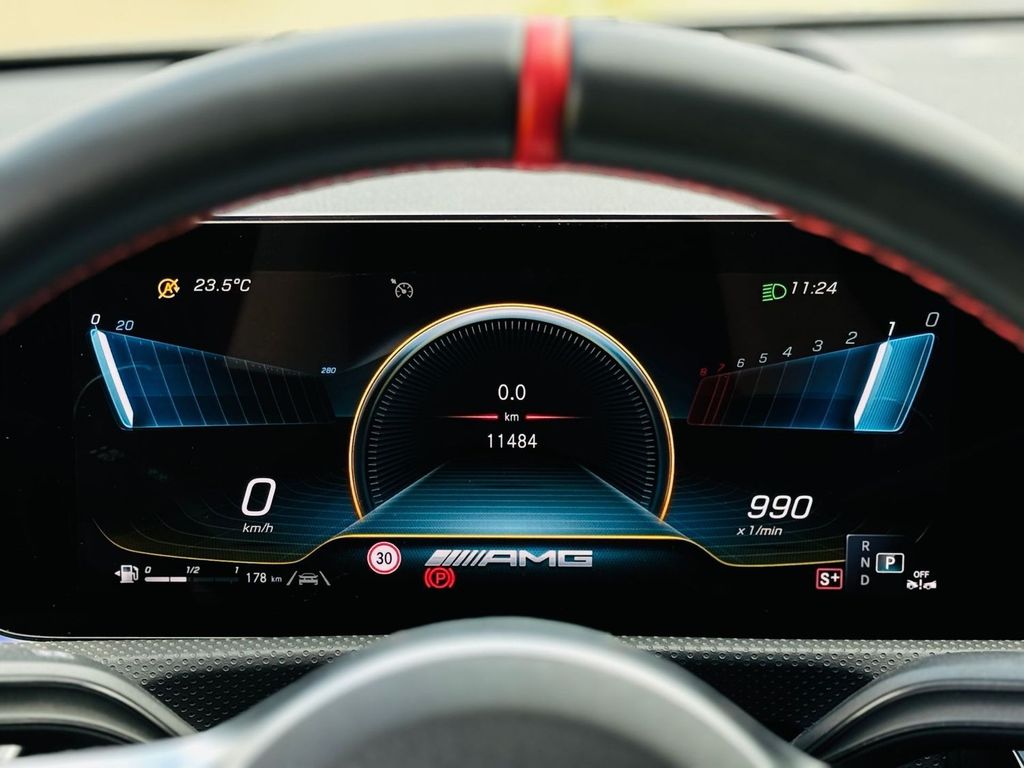 Mercedes-Benz CLA 35 AMG 2023