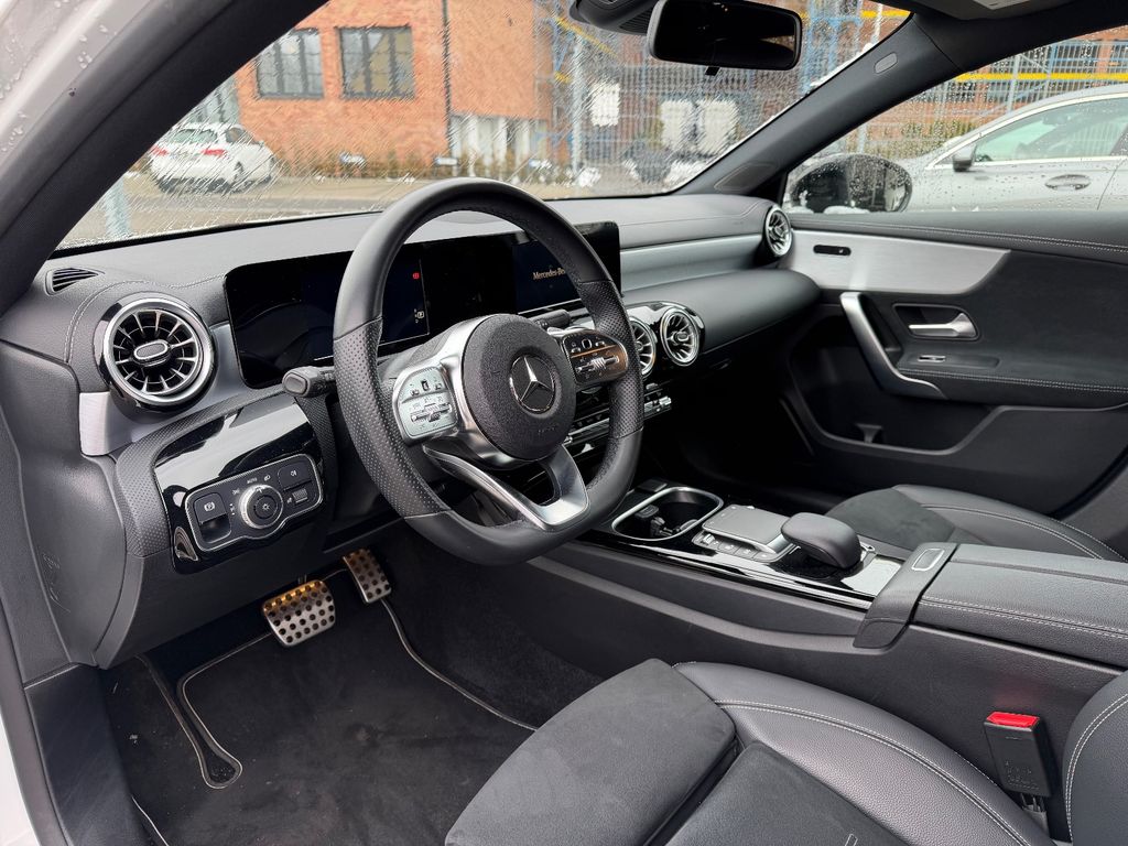 Mercedes-Benz A 250 2021