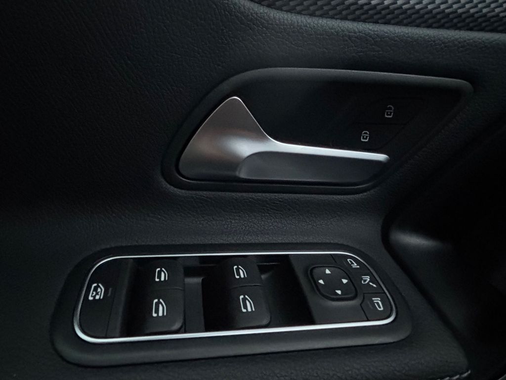 Mercedes-Benz A 250 2021