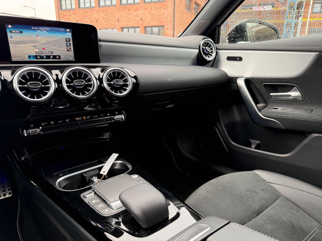 Mercedes-Benz A 250 2021