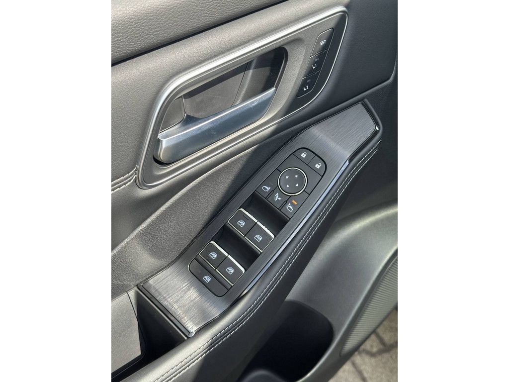 Nissan X-Trail 2025