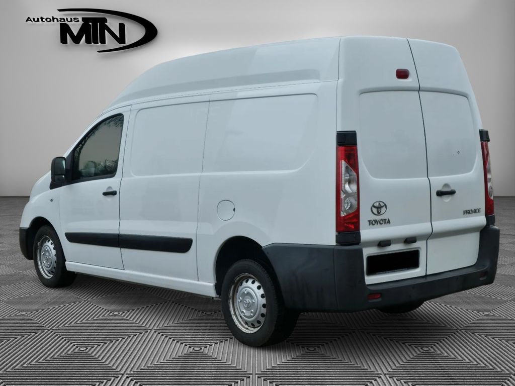 Toyota Proace (Verso) 2015