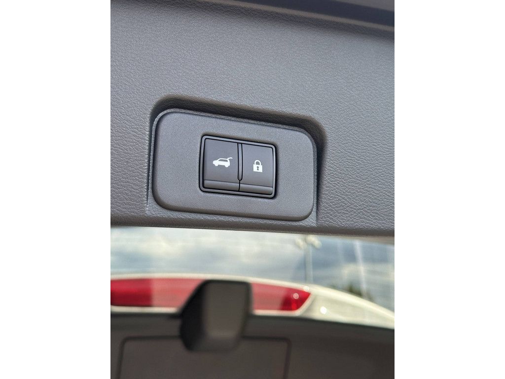 Nissan X-Trail 2025