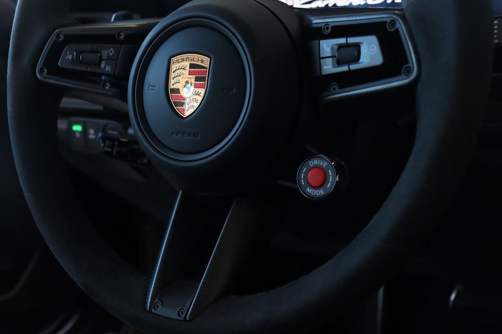 Porsche 992 2024