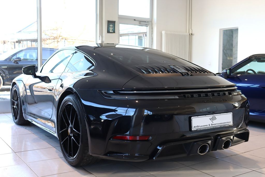 Porsche 992 2024