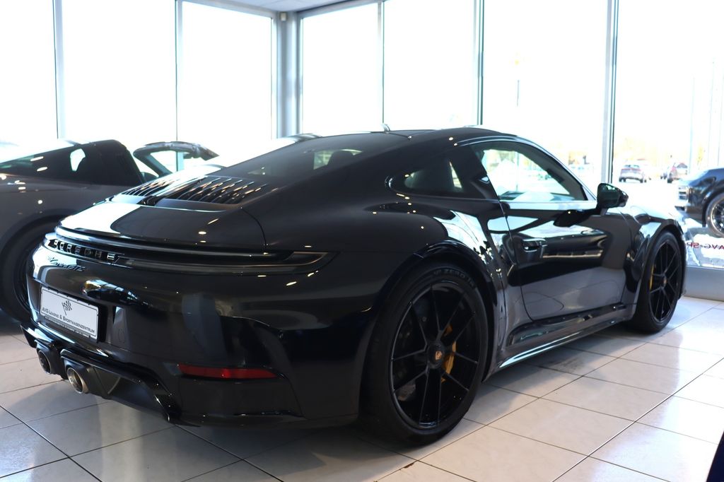 Porsche 992 2024