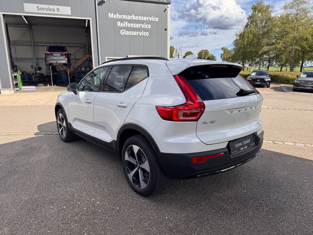 Volvo XC40 2024