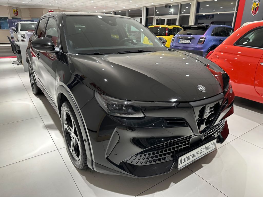 Alfa Romeo Junior 2025