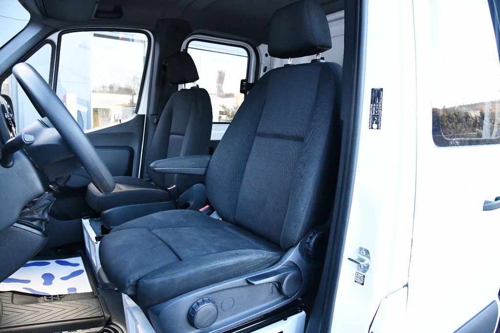 Mercedes-Benz Sprinter 2023