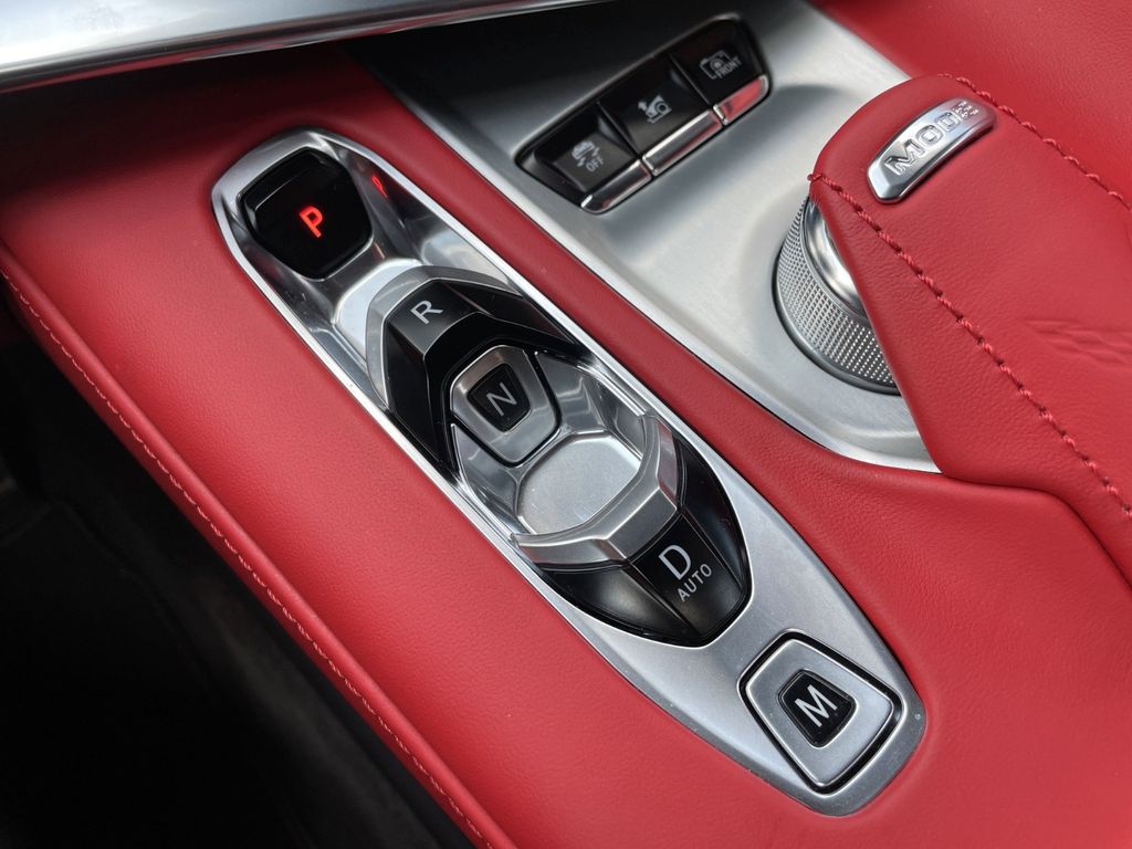 Corvette C8 2025