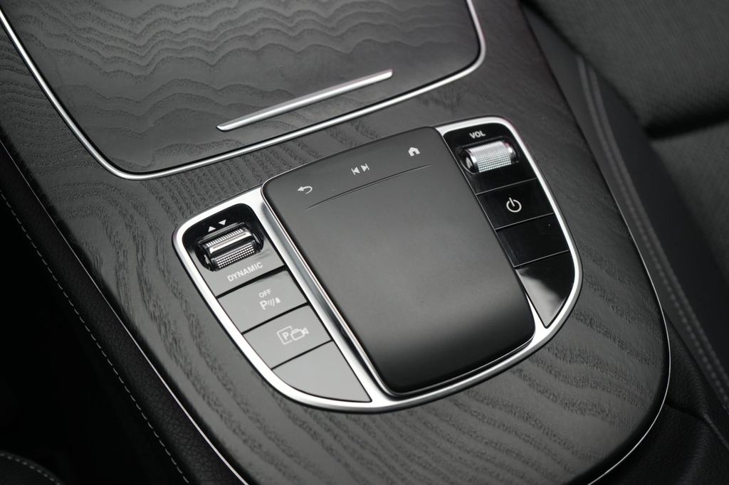 Mercedes-Benz E 300 2021