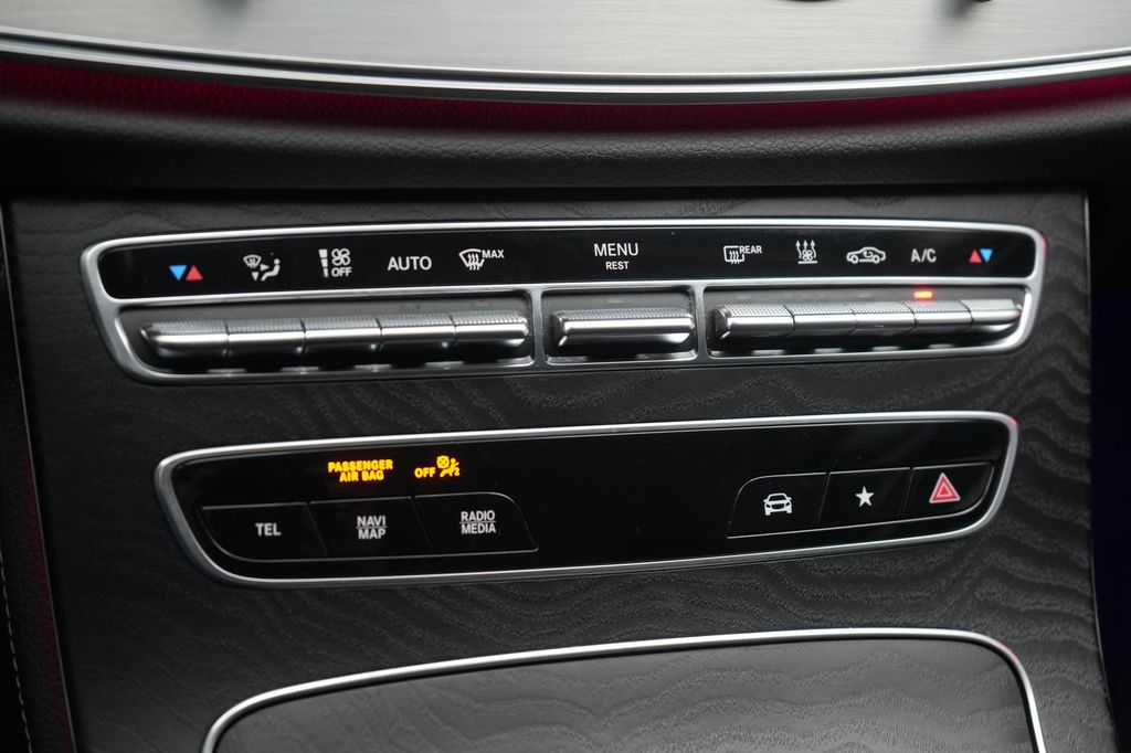 Mercedes-Benz E 300 2021