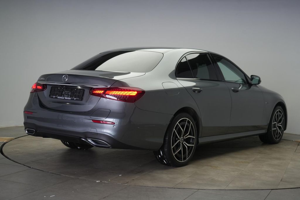 Mercedes-Benz E 300 2021