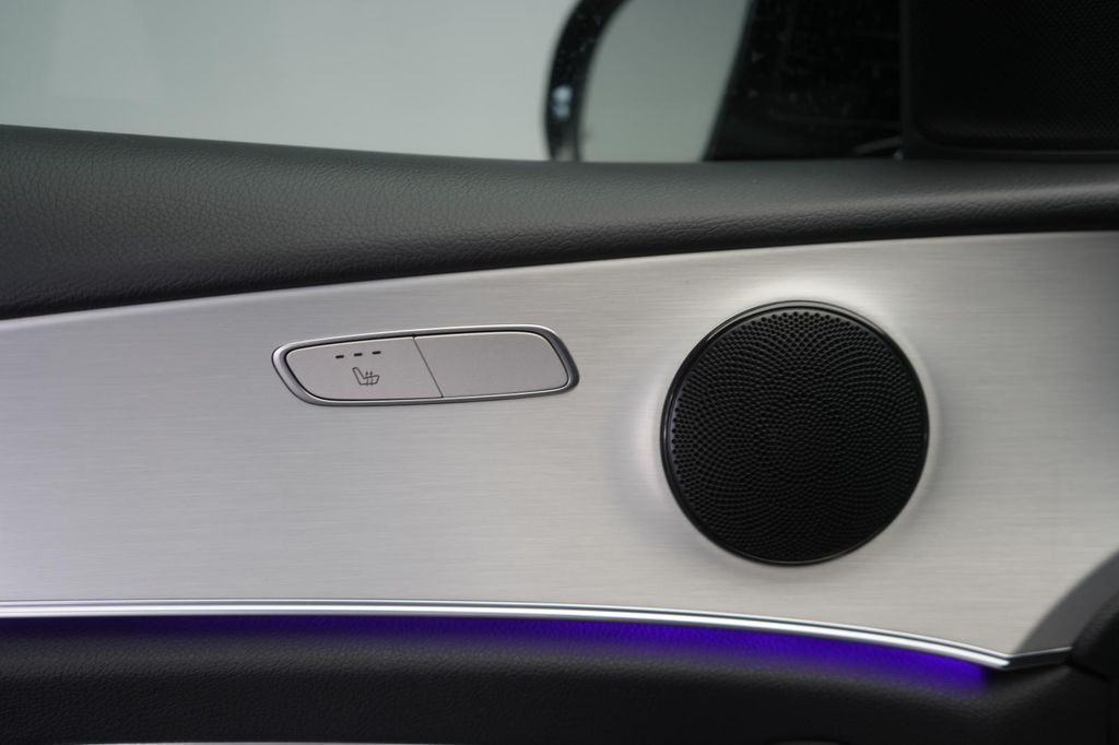 Mercedes-Benz E 300 2021