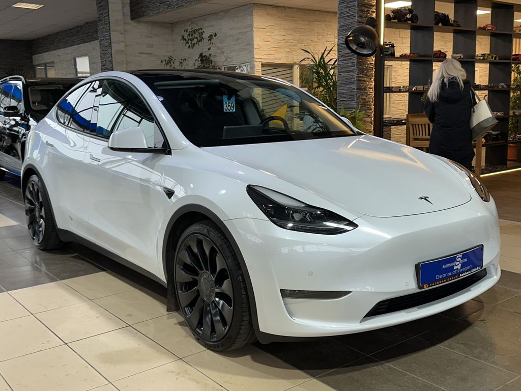 Tesla Model Y 2022