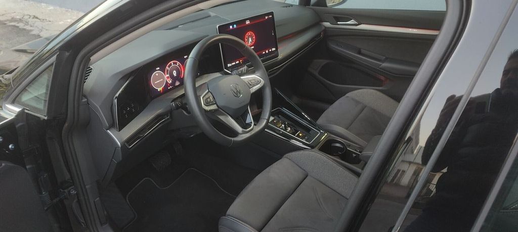 Volkswagen Golf 2025