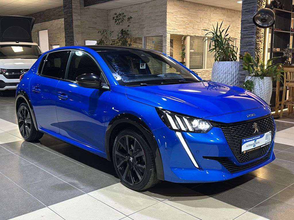 Peugeot 208 2021
